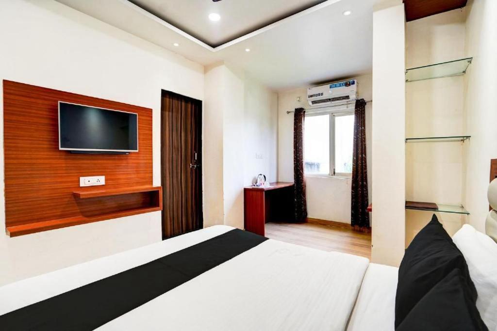 Hotel S V Grand 바라나시 외부 사진